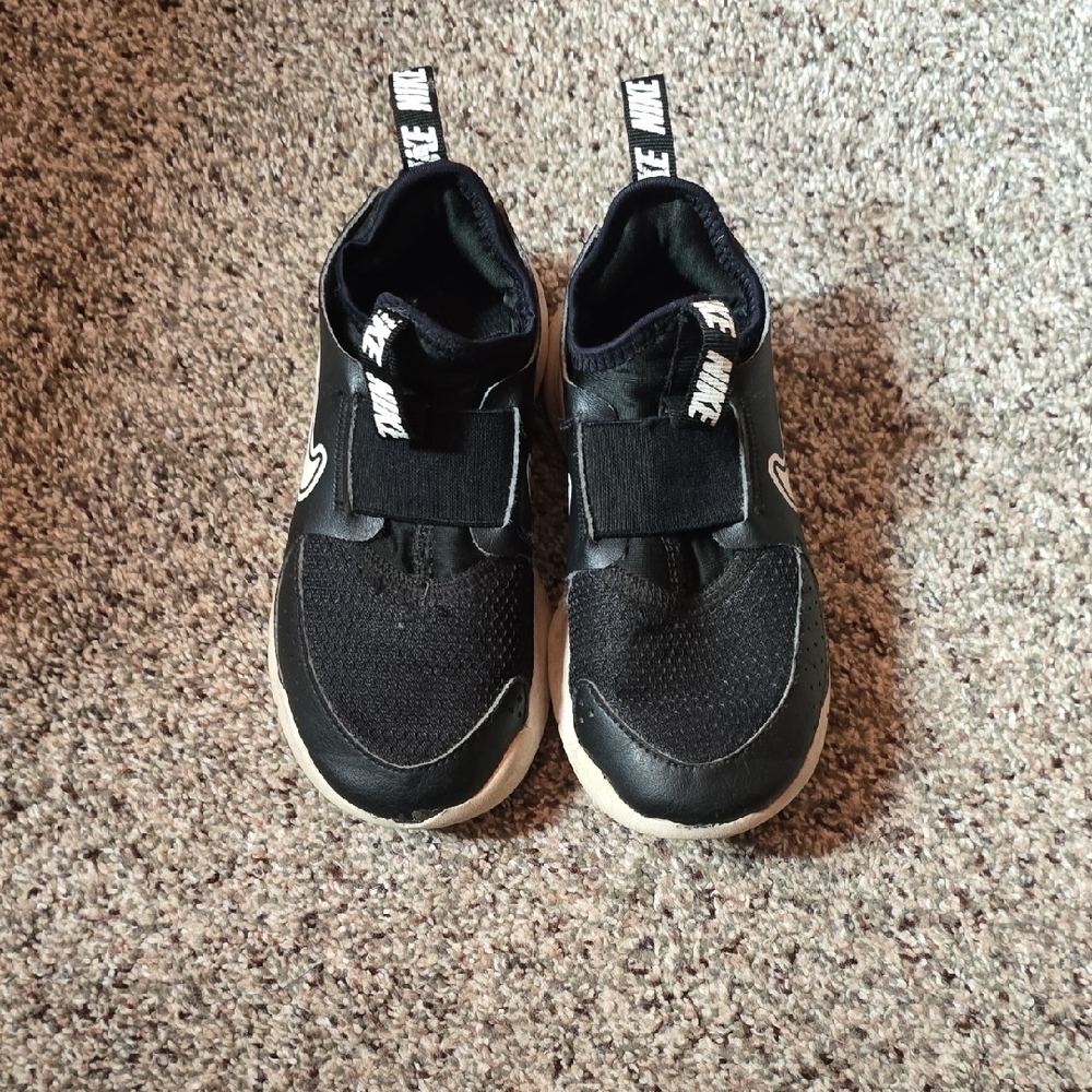 Nike Kids Black and White Sneakers